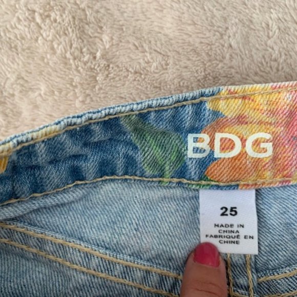 90s Jean Sunflower Skort UO BDG - Picture 8 of 8